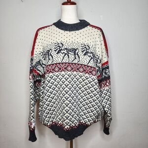 Vintage Nordstrikk 100% Wool Norwegian Fair Isle Reindeer Motif Sweater Size L
